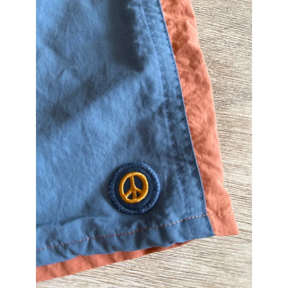 Patagonia Baggies Lights Shorts Mens XXL Colorblock Orange Blue Peace Sign‎ Logo